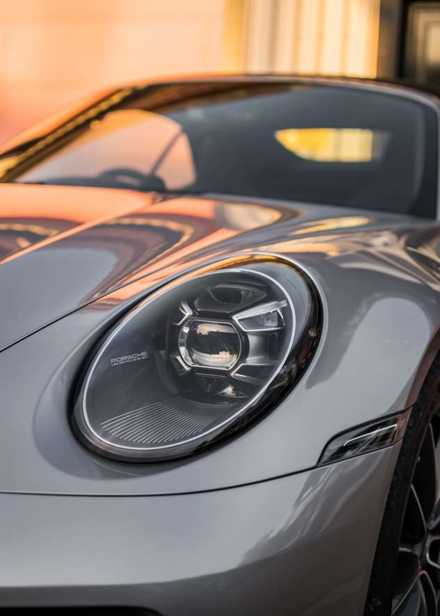 Porsche 911 Carrera image